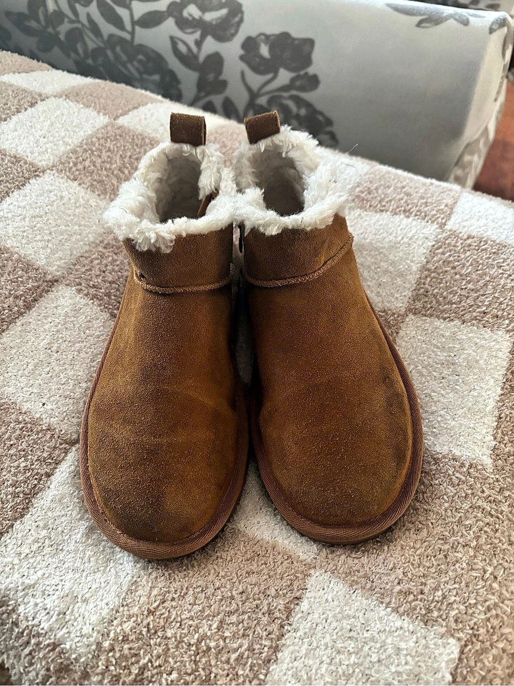 Koolaburra by UGG Brown Fur-Lined Winter Boots